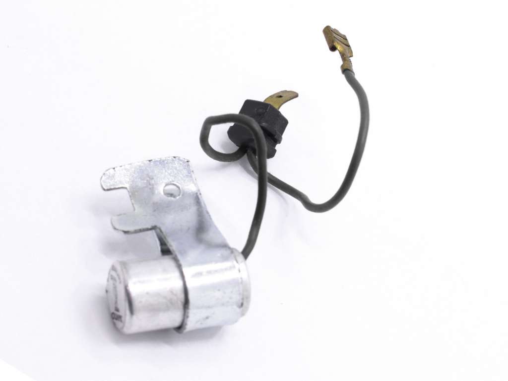 CONDENSADOR DISTRIBUIDOR GM MONZA -> 82