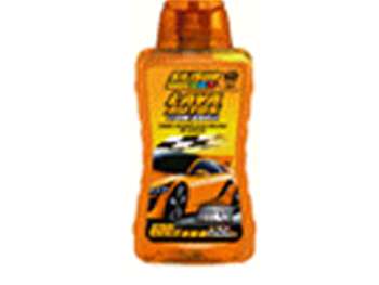 Shampoo con cera automotriz