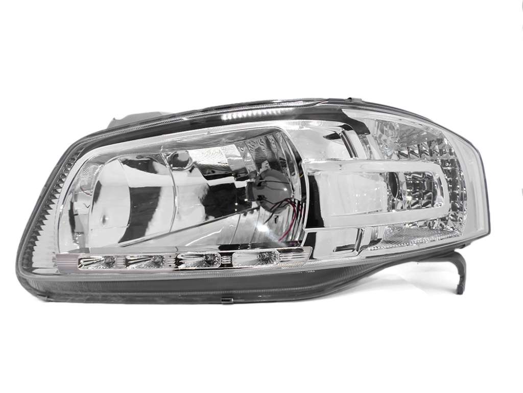 Semioptica delantera izquierda Volkswagen Gol IV con fondo cromado