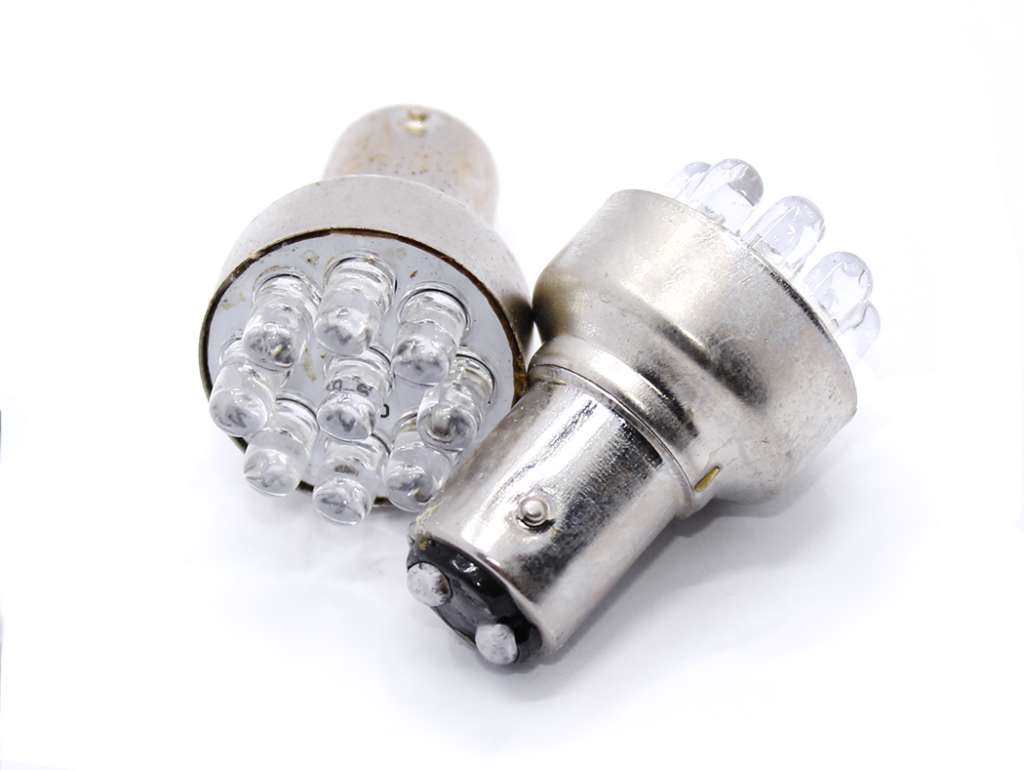 LAMPARA JGO. 12V. 21/5W. 2P P/DESPAREJA BLANCA LED