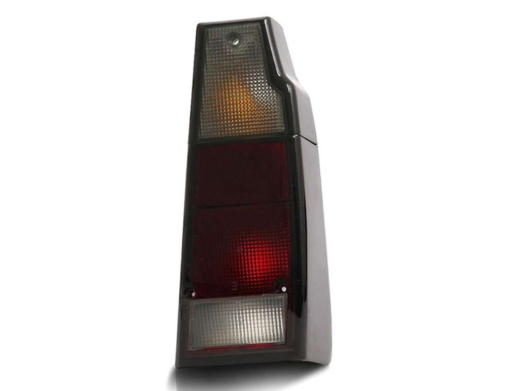 Faro trasero derecho