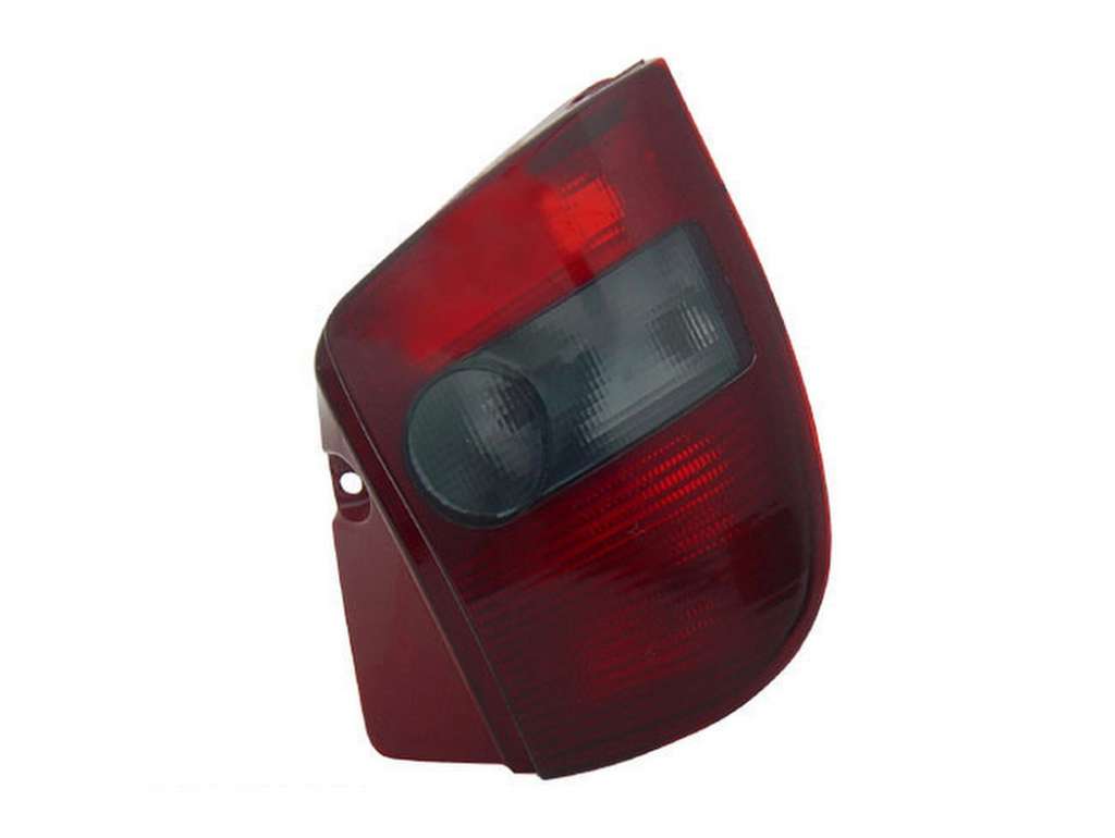 Faro trasero Fiat Palio ahumado derecho