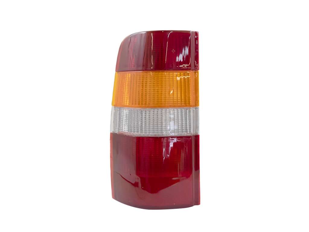 Faro trasero izquierdo con portalámparas